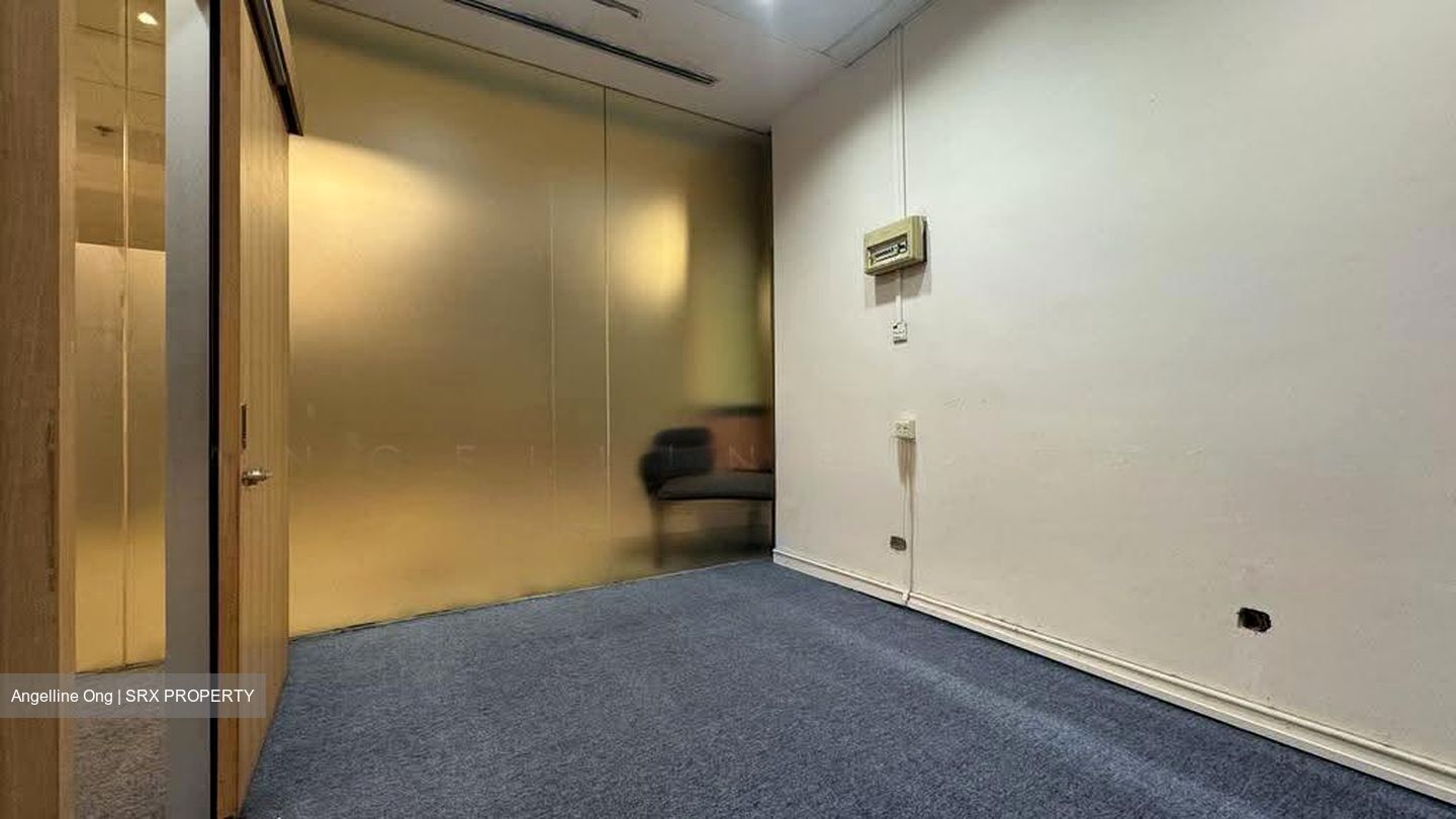 Concorde Shopping Centre (D3), Office #640258321